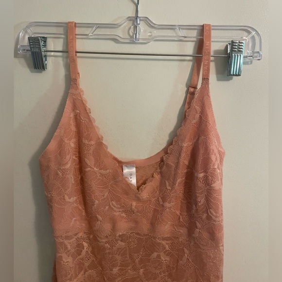 Danskin Intimates Rose Pink Lacy Camisole Size Medium - Picture 2 of 10